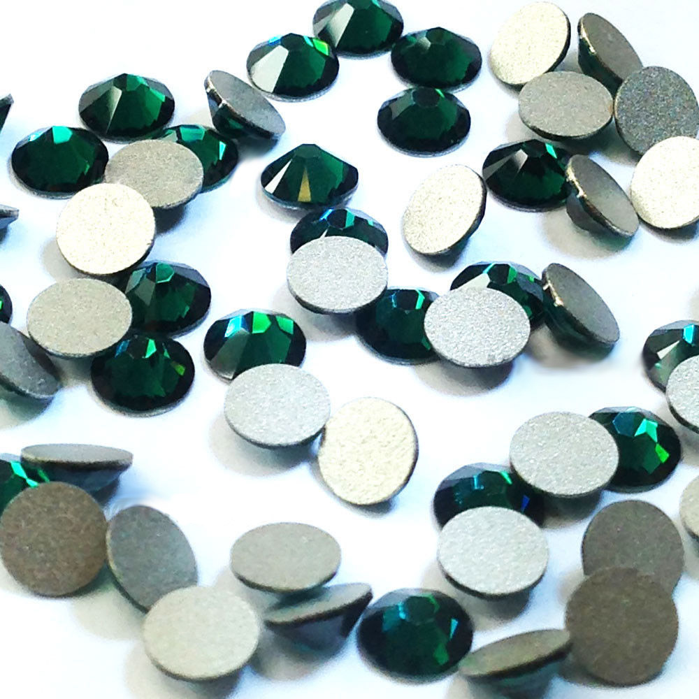 Emerald Green Crystal Flat Bac - đánh giá và giá Nail Art Emerald Green